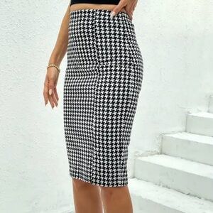 Brat Star Black and White Pencil Skirt Knee-Length Work